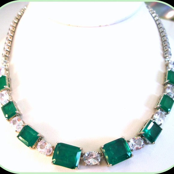 EMERALD GEMSTONE HAND CRAFT LADIES NECKLACE 18K WHITE GOLD FILLED 16 INCH - Picture 8 of 8
